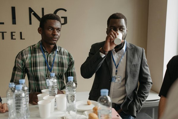 Comment les petites entreprises de services de dépannage informatique peuvent-elles utiliser des solutions cloud pour améliorer leur service client ?